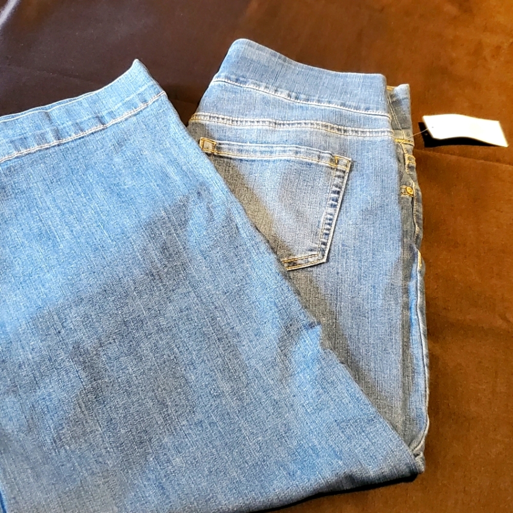 Wide Crop Jean